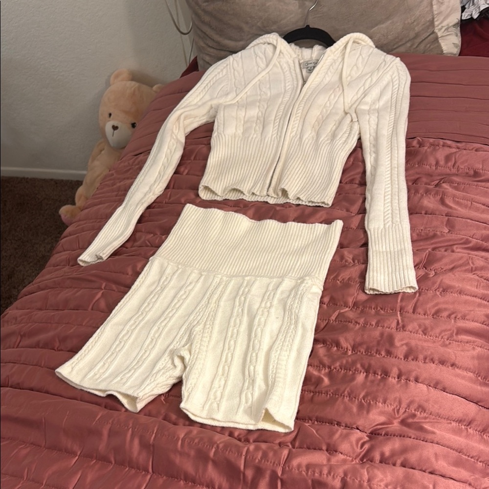 Women's Cream Knit Set